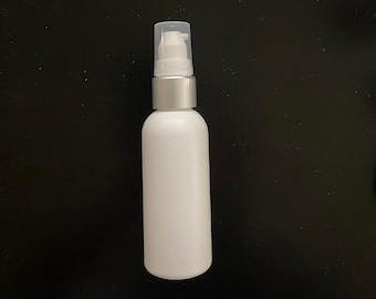 White HDPE 2 Oz Plastique Bottles w Silver Collar Pump - 25 bottle set