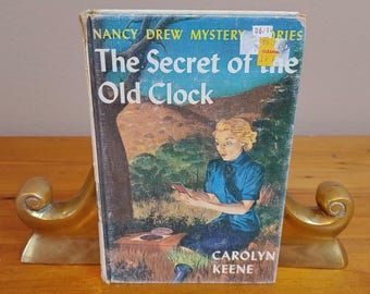 The Secret of the Old Clock #1 Nancy Drew Mystery Stories, Carolyn Keene, Grosset & Dunlap, yellow hardcover, 1964 edition, 20 chapters