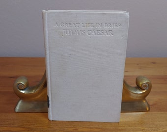 Julius Caesar A Great Life in Brief, Alfred Dugan, Alfred Knopf, A Borzoi Book, 1969, ex library, vintage hardcover