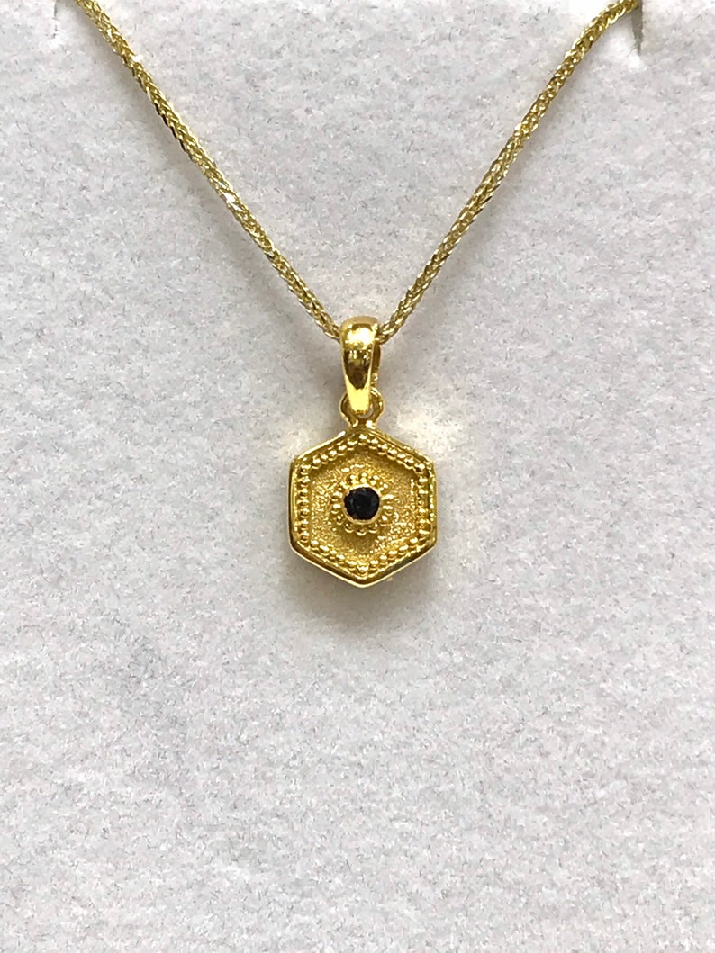 Byzantine Greek pendant in solid gold 14 karat with real sapphire
