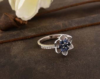 Blauer Saphir Blumenring: Diamant Sterling Silber Blumenmuster