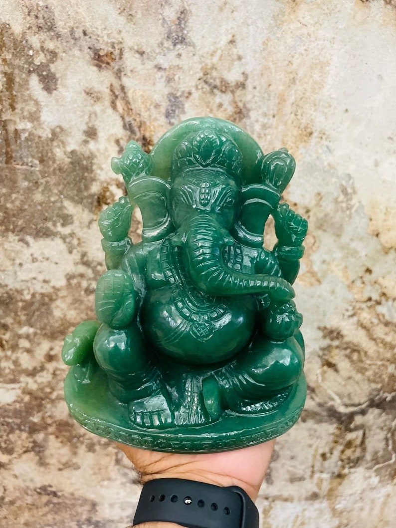 Statua di Ganesha in avventurina verde intagliata a mano: 16 cm, 2,3 kg immagine 1