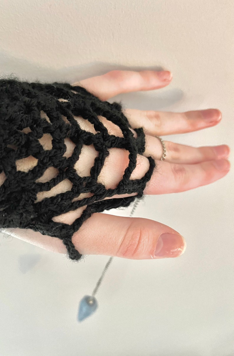 Gothic lace crochet fingerless gloves Witch Goth clothing gift aesthetic Victorian halloween spiderweb gifts accessories Grunge Fashion zdjęcie 3