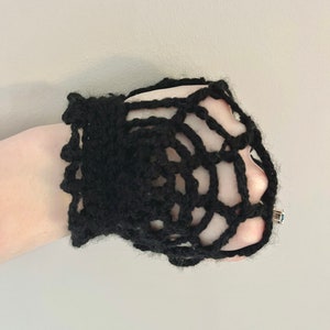 Gothic lace crochet fingerless gloves Witch Goth clothing gift aesthetic Victorian halloween spiderweb gifts accessories Grunge Fashion zdjęcie 2