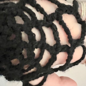 Gothic lace crochet fingerless gloves Witch Goth clothing gift aesthetic Victorian halloween spiderweb gifts accessories Grunge Fashion zdjęcie 9