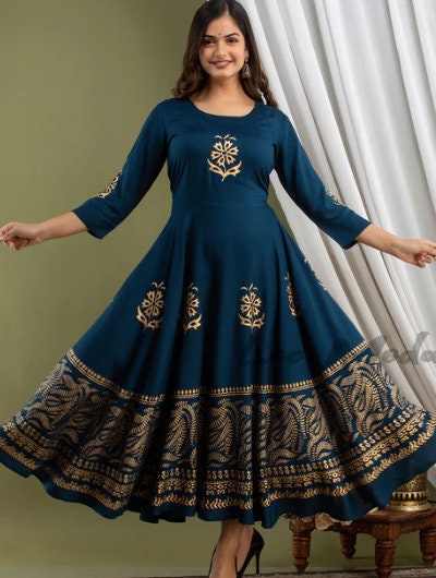 Sleeveless store churidar suits