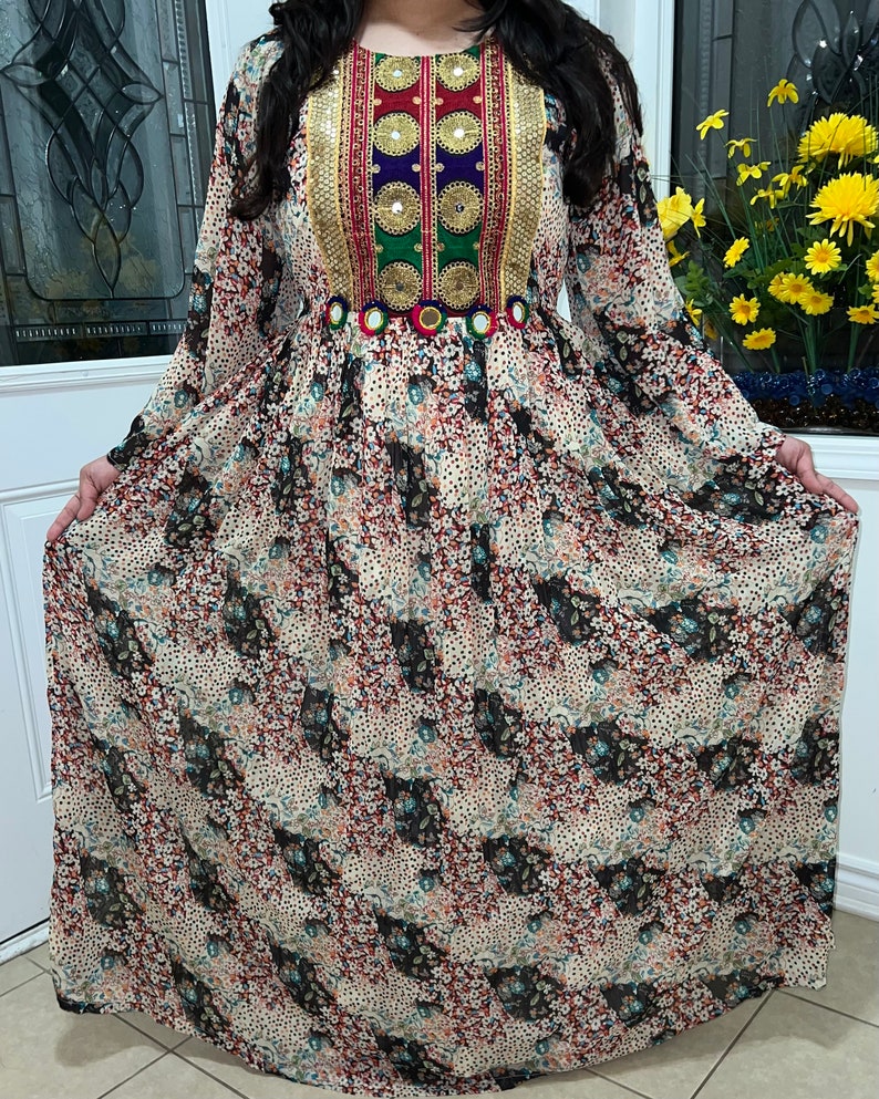 Afghan Dress Henadi image 4