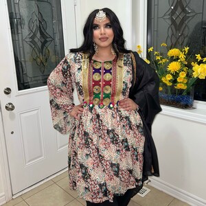 Afghan Dress Henadi image 2