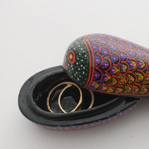 Vintage Baby Whale Lacquerware Ring Box - Hand painted