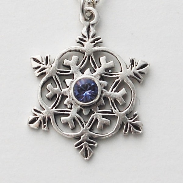 Vintage Snowflake Necklace - Sterling silver Tanazanite Swarovski Crystal