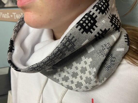 Patterned snood on sale