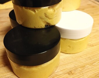 Mantequilla de cúrcuma y cáñamo