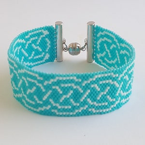 Braccialetto di perline MIYUKI per donna in turchese e bianco, fatto a mano, con intreccio di peyote, chiusura magnetica, gioiello BOHO.