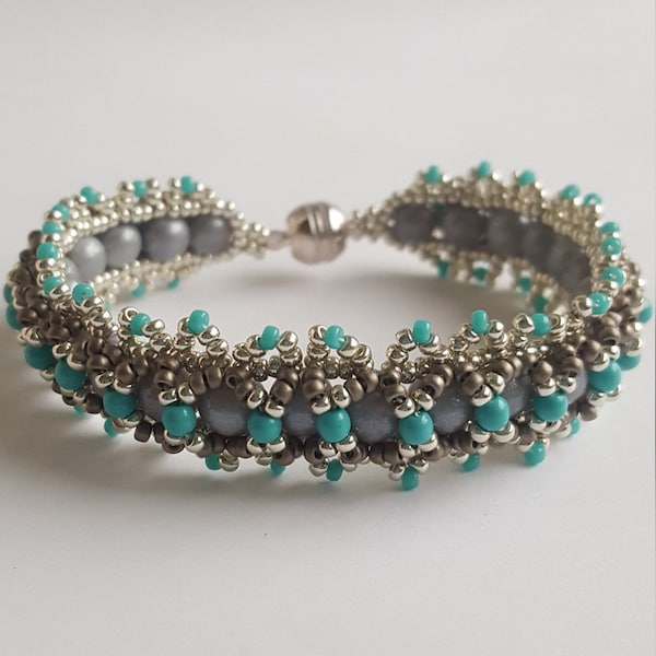 Damenarmband im VINTAGE-Stil, türkisgraue und silberne MIYUKI-Rocailles, handgefertigtes Perlenarmband, Magnetverschluss.