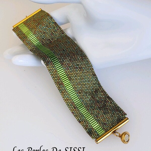 Bracelet Femme Fait Main Bracelet Perlé Vert à reflet Bugle Olive Tissage PEYOTE Manchette en Rocaille DELICAS MIYUKI Fermoir Acier Inox