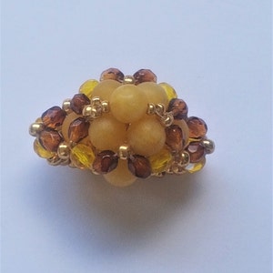 Anello da donna Pietra naturale Sfaccettature minerali gialle di BOHEME e perline di MIYUKI Anello intrecciato a mano
