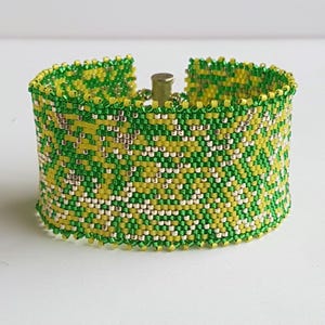 Bracciale da donna con perline, verde e argento, fatto a mano con punto peyote in MIYUKI DELICAS, chiusura scorrevole e magnetica, gioiello BOHO.