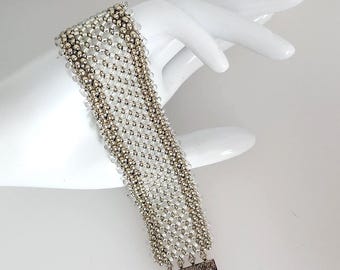 Handmade Silver and Crystal MIYUKI Seed Bead Bracelet - Elegant and Original Fashion Jewelry for Women