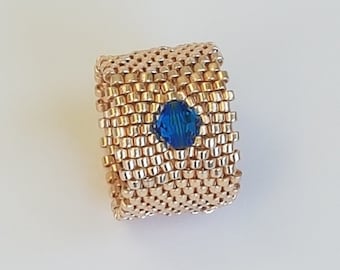 Beaded Ring for Women Handmade Peyote Weaving in Seed Beads DELICAS MIYUKI 1 Spinning Top in Pure CRYSTAL Blue Capri Jewel