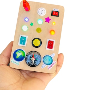 Tablero ocupado Montessori Bebé Juguete Viaje Tablero ocupado para niños pequeños LED juguete de luz Tablero sensorial Caja de interruptores Brújula exploradora para niños tablero de actividades