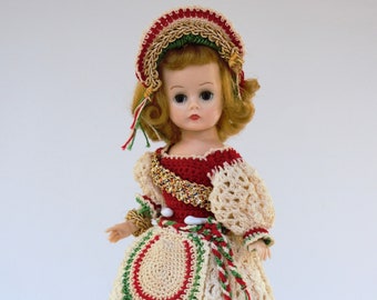 Vintage Madame Alexander Cissette 10" In Ethnic Costume