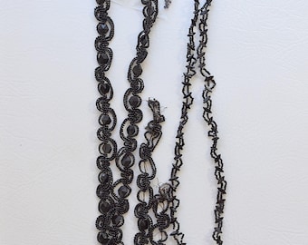 Vestido de luto francés antiguo de dos piezas con ribete de azabache