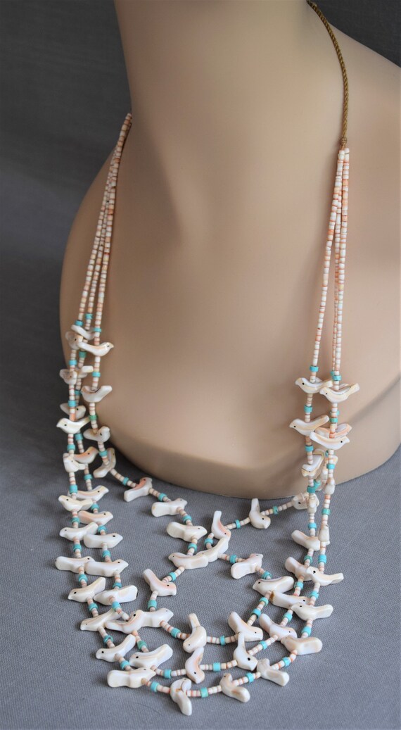 Vintage Kewa, Santo Domingo Pueblo Bird Fetish Necklace 32