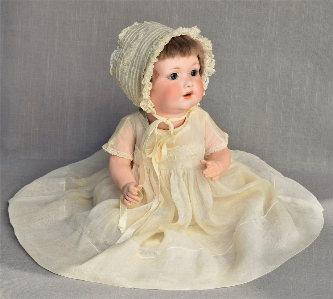 POUPÉE ANCIENNE ARMAND MARSEILLE MY DREAM BABY MOULE 351 Ht 35 cm DANS UN PANIER