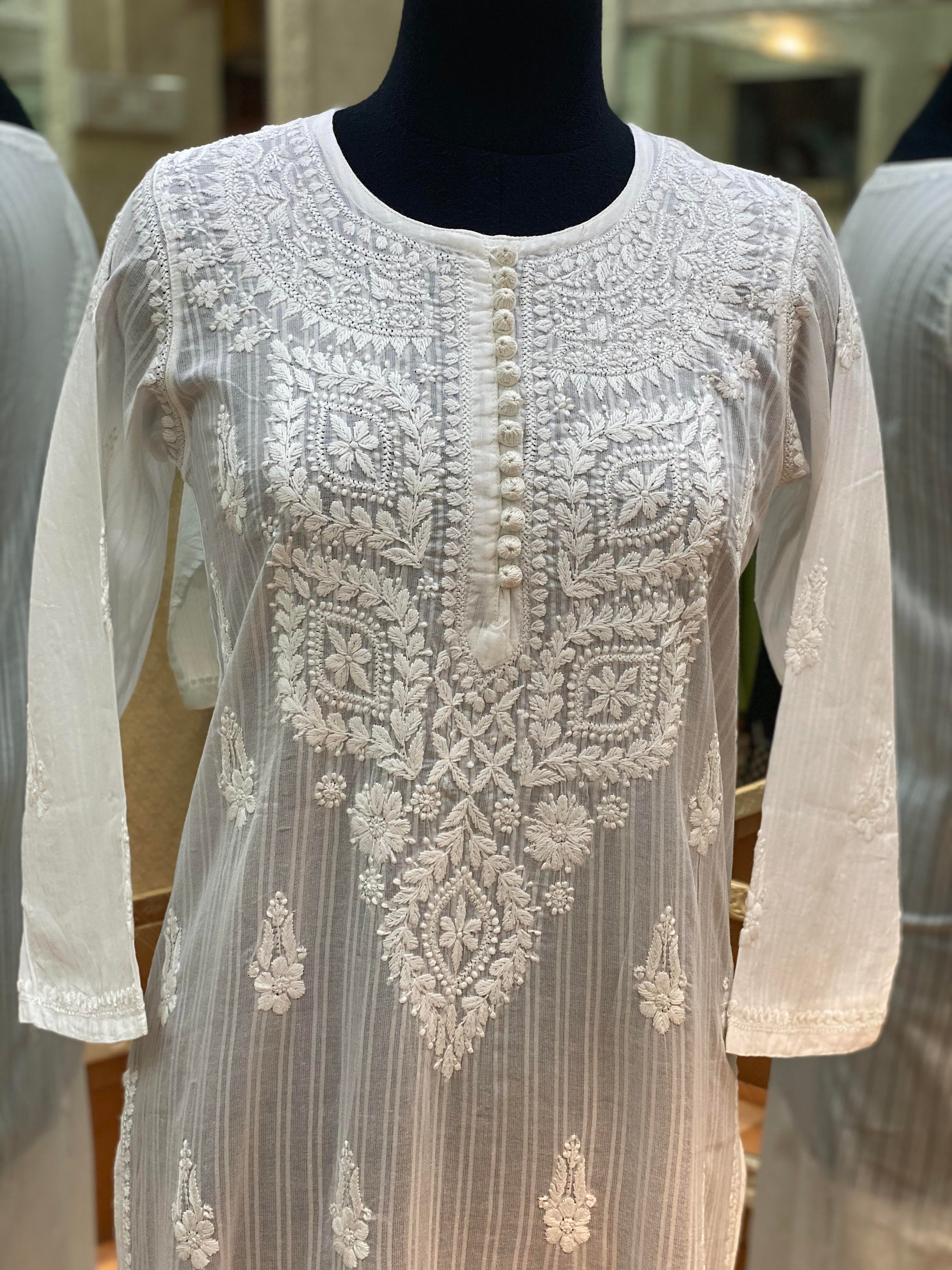 chikankari potli