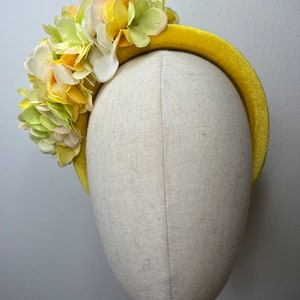 Beautiful ombré Lime, Yellow & Peach hydrangea  Velvet Headband, Yellow hydrangeas | Wedding Races KittyMay.online