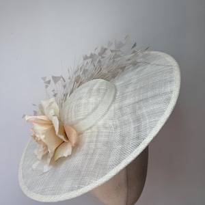 Ivory Cream Sinamay Fascinator, Light Beige Feathers & Rose, Statement Fascinator, Wedding Fascinator, Races Fascinator, KittyMay.online