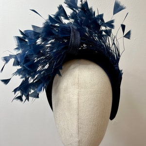 Feather headband, Navy Fascinator, Statement Fascinator, Wedding Fascinator, Races Fascinator, KittyMay.online