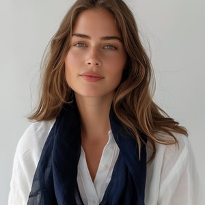 Stylish Belgian Linen Scarfs 41 Trendy Colors, 6 Perfect Sizes Must-Have Accessory for Every Occasion Mother's Day Gift for Her zdjęcie 3