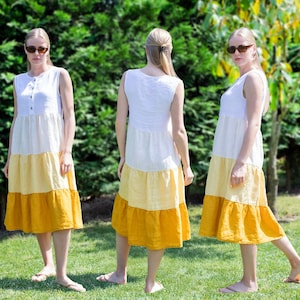 Leinen TIERED Kleid mit KNOPF TOP | Personalisierbares mehrfarbiges Midi-Leinenkleid - ärmellos, Kokosnussknöpfe, Muttertagsgeschenk für Sie