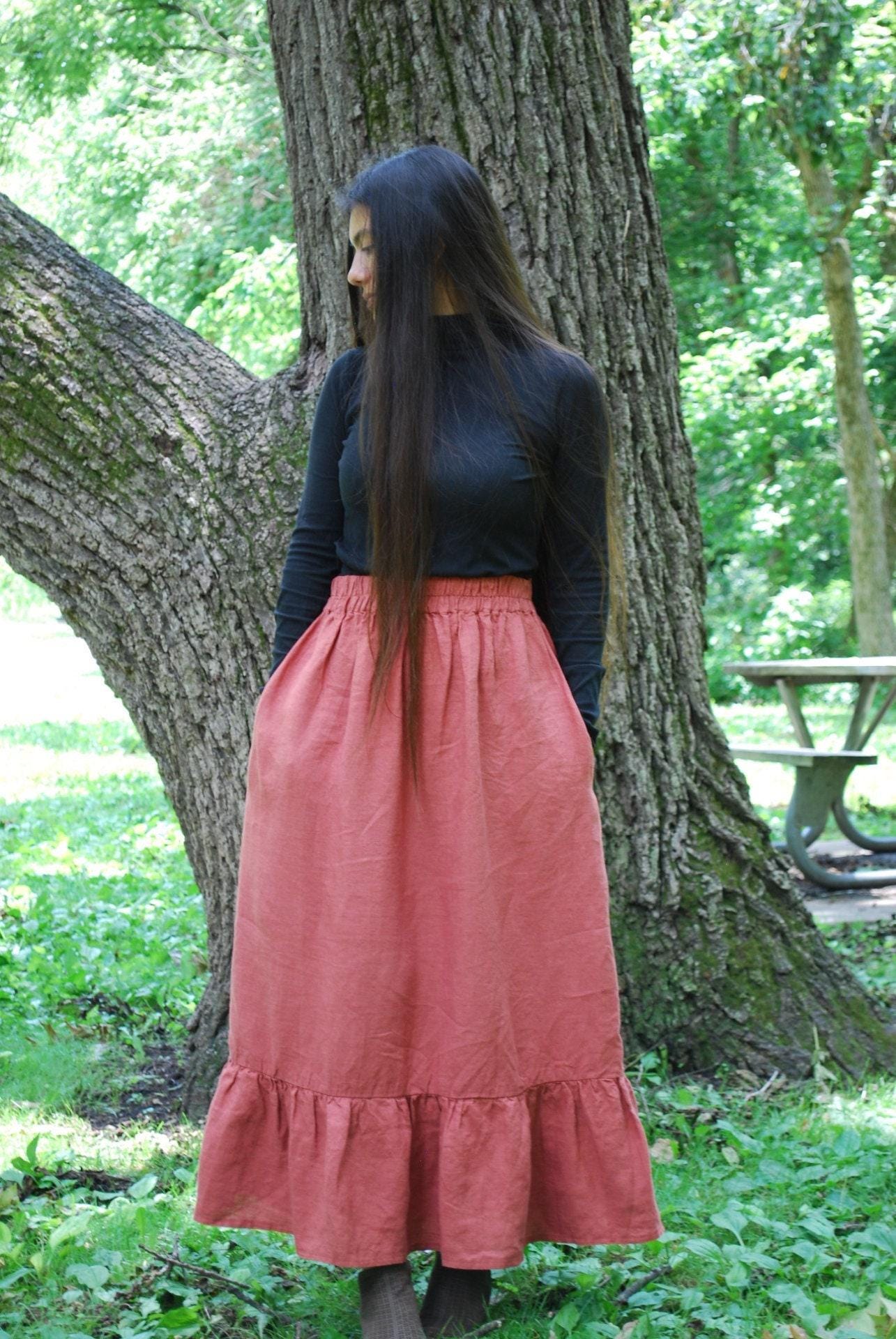 Long skirt with ruffles at the bottom online