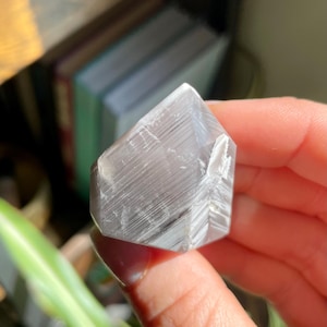 High Quality Polished Phantom Lithium Quartz from Brazil