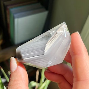 High Quality Polished Phantom Lithium Quartz from Brazil
