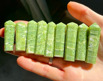 AAA-Quality Green TREMOLITE Pendant-Towers from Pakistan