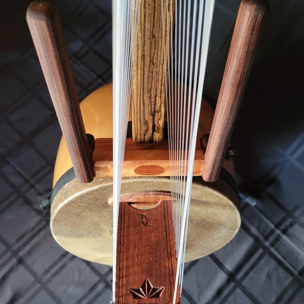 Modern Kora African Harp (Hybrid Open/Closed Sound)