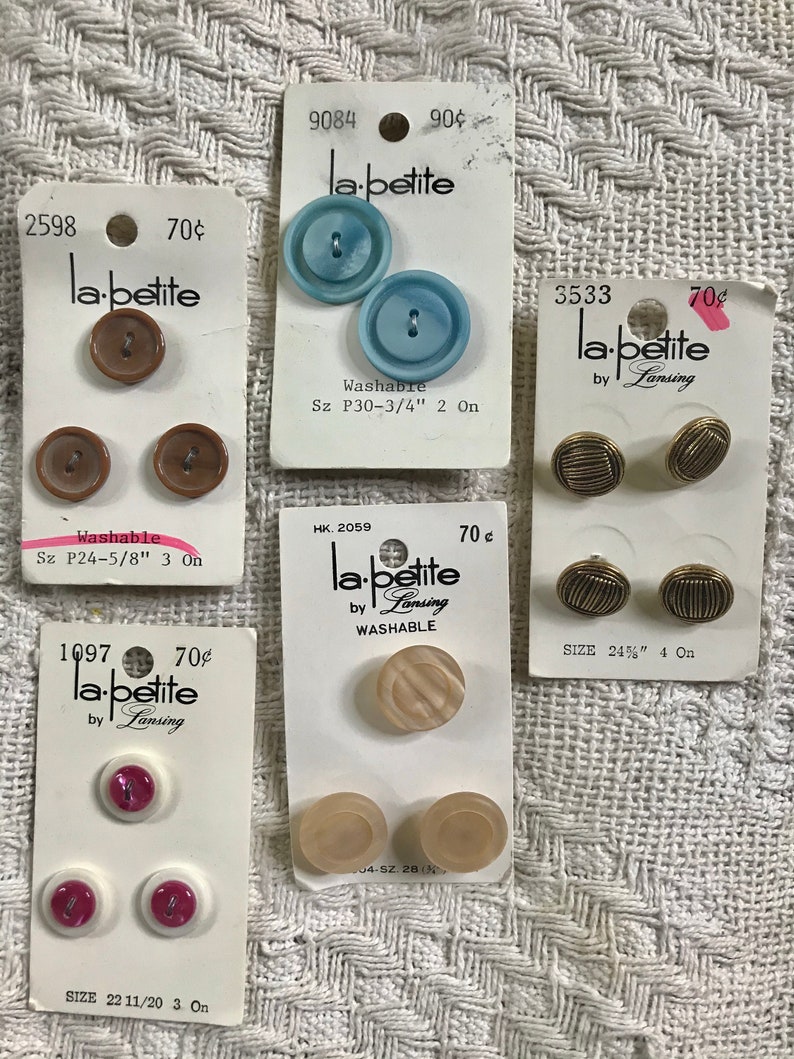 16 x Vintage Button Sets New and Complete