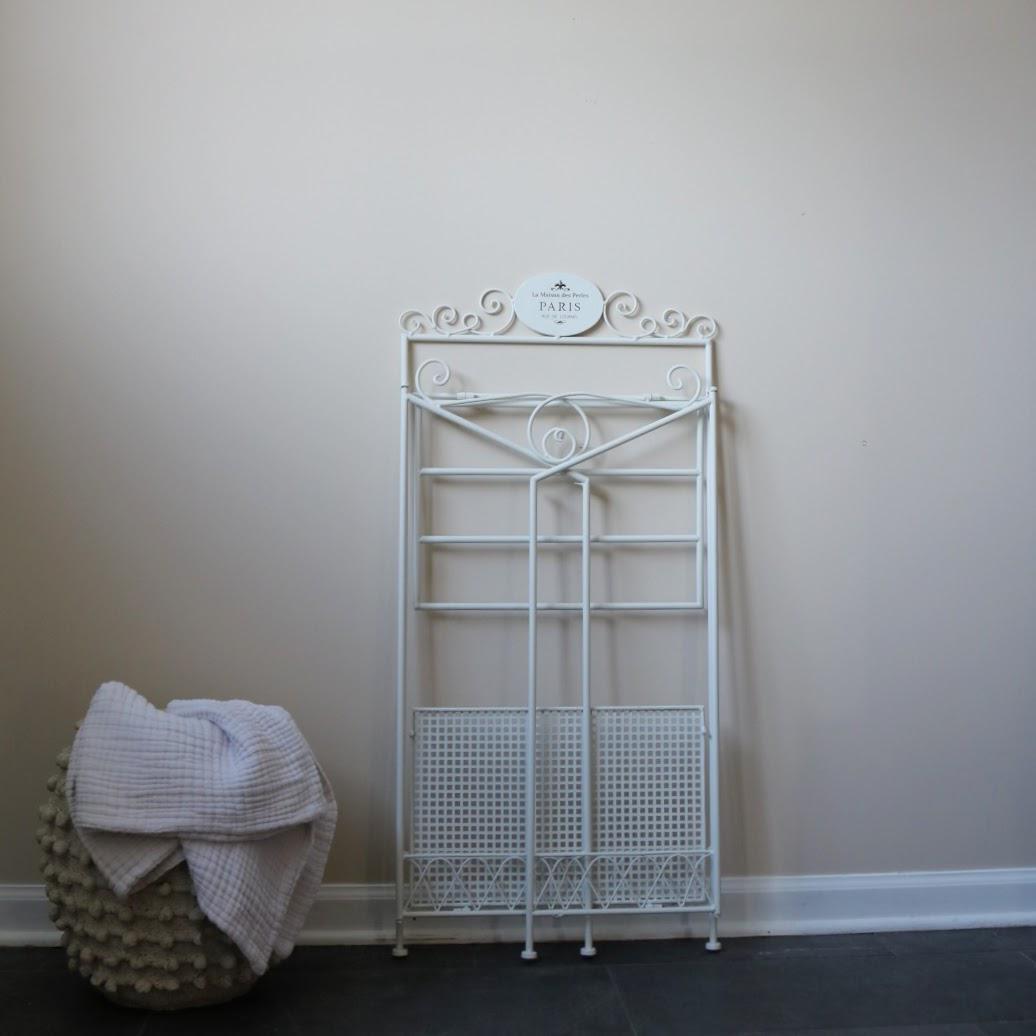 Foldable Linen Rack French Country Folding Quilt Rack – White Scroll Metal Linen Stand ...