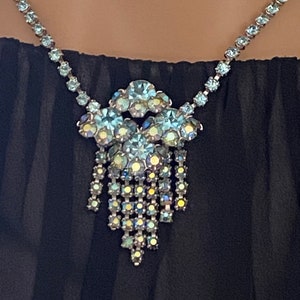 Weiss  necklace choker- Unsigned- Near MINT- waterfall pendant- 1950s Blue Aurora borealis crystals rhinestones