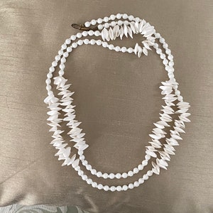 MIRIAM HASKELL necklace white celluloid 1970s Signed with Haskell Patented Clasp Very Good Condition 40 inches!