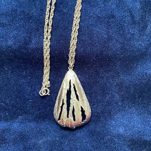 KRAMER Signed Pendant Necklace- Brutalist MOD-1960s Excellent Condition- Abstract Openwork Pendant- Silvertone- 24 inch chain