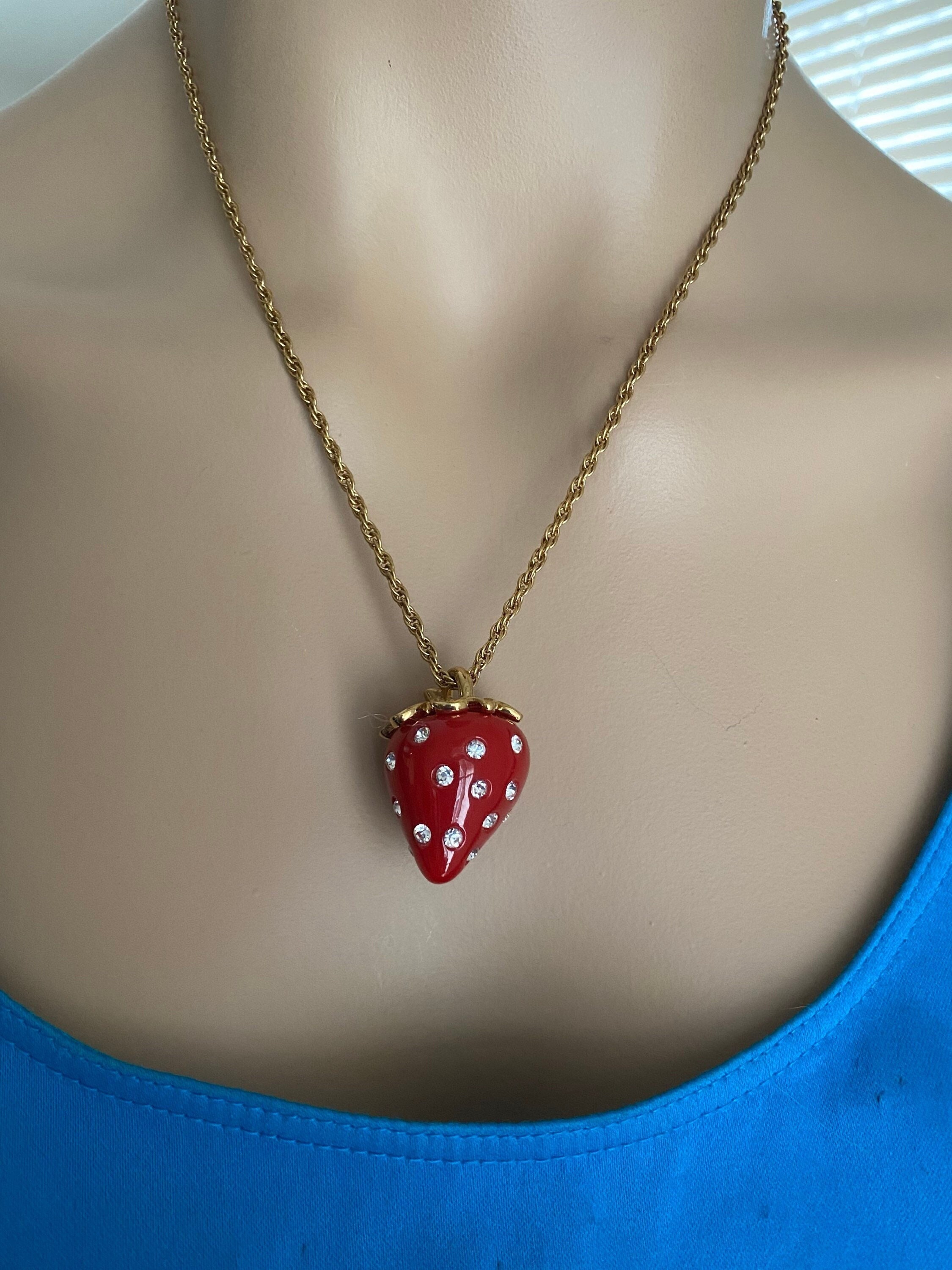 KJL - Kenneth Jay Lane -pendant- Necklace - Red Strawberry