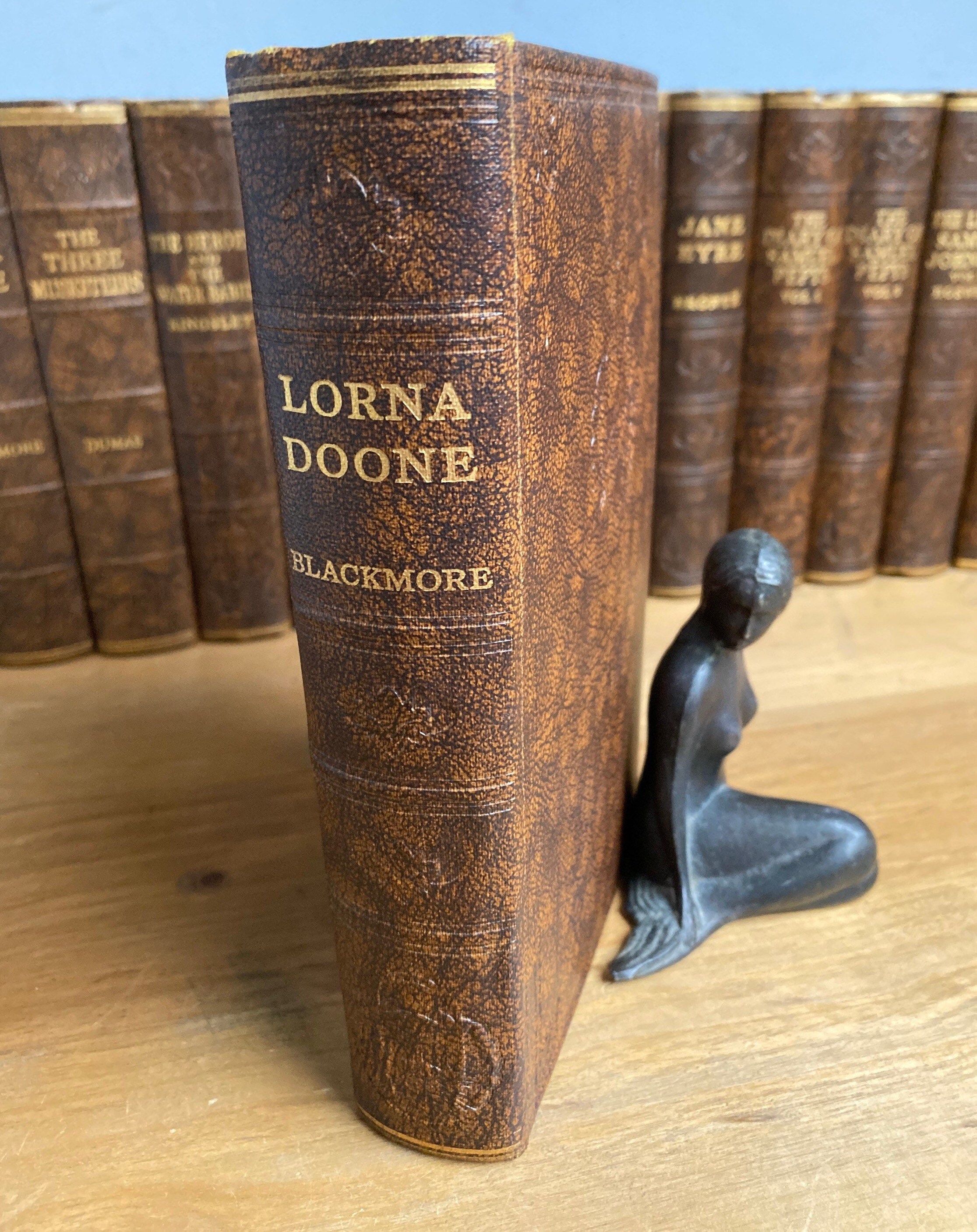 Lorna Doone por R.D. Blackmore Odham's Press Ltd. -