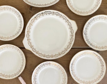 Dessert plates, pie dishes and Moulin des Loups serving dishes