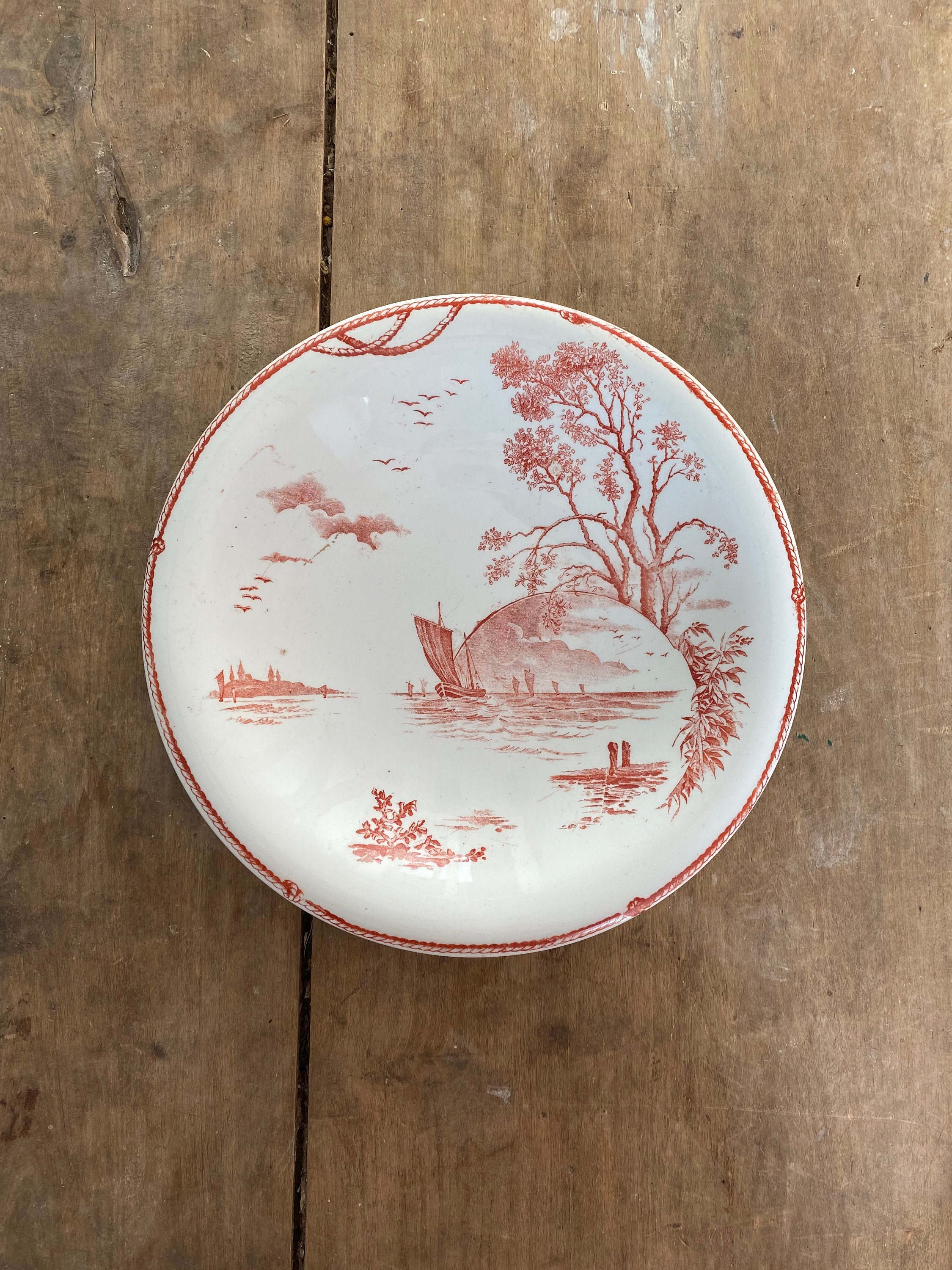 Assiette à Piédouche