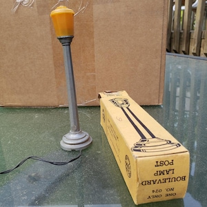 Marx  # 074 Toy Boulevard Lamp Boulevard Light for toy train set