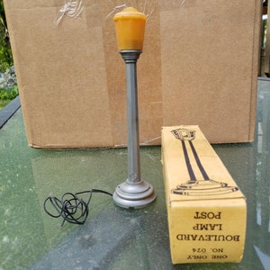 Marx #074 Toy Boulevard Lamp Boulevard Light for toy train set